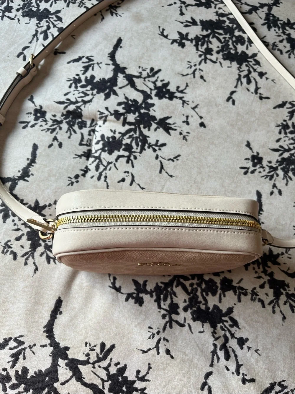 Coach Chalk/Tan Signature Pebble Crossbody Bag